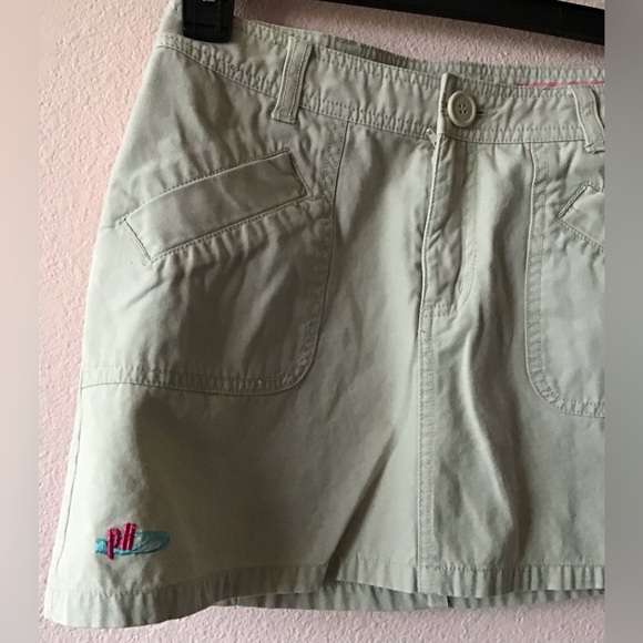 ❤️Piping hot khaki mini skirt size 8 - Picture 2 of 8